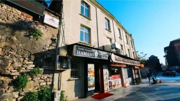vezneciler-hammam-signboard