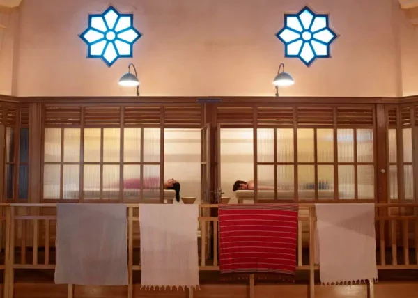 Historical Cemberlitas Hammam in Old City interior view 1 - Istanbul hamam experience