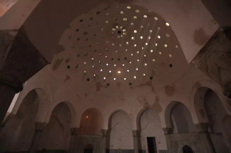Historical Cemberlitas Hammam in Old City - Turkish Bath Istanbul